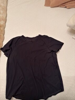 RISE & RUN LULULEMON TOP